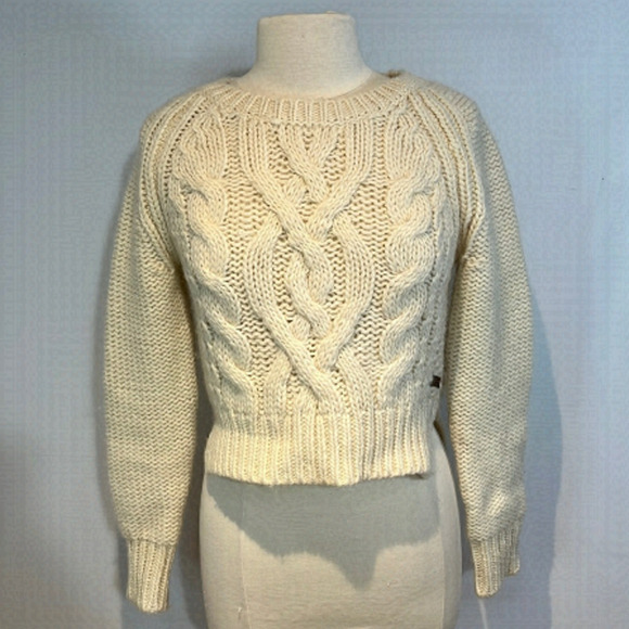 Roots Sweaters - Roots Canada cropped wool blend cableknit sweater, size small